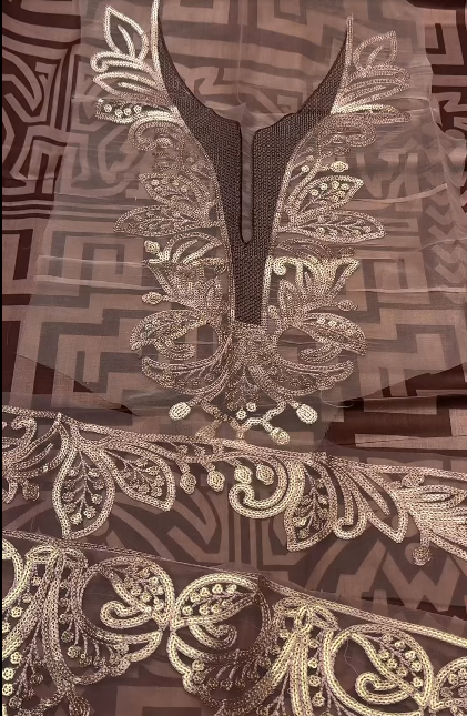 Maria B 3PC shirt printed Lawn Neckline & patches Sleeves  Embroidered Dupatta chiffon