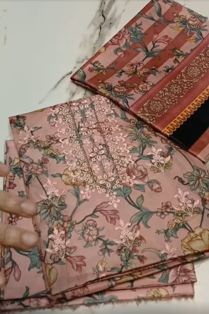 Zainab Chottani Lawn 3PC Article with Lawn Dupatta