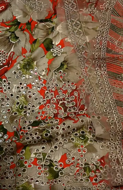 Baroque 3Pcs Lawn Suit